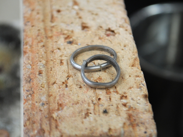 手作り　結婚指輪　ハンドメイド　指輪　記念　結婚　仲良し　プラチナ　金　溶かして作る