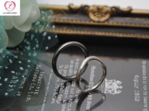 金属アレルギー対応　結婚指輪