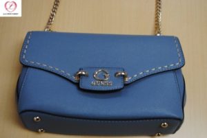 GUESS　バッグ　修理